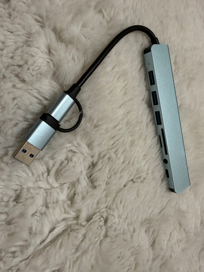 7-Port USB Hub with USB-C Adapter – Silver