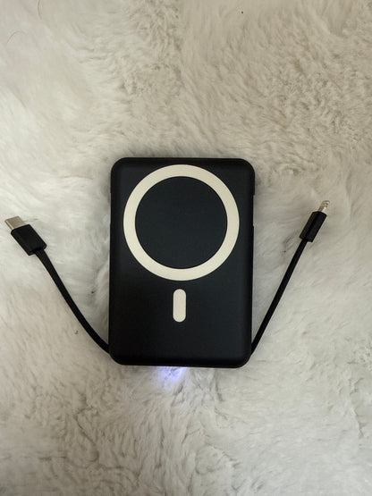 MagSafe Wireless Power Bank 10,000mAh comes with built-in cables & LED display